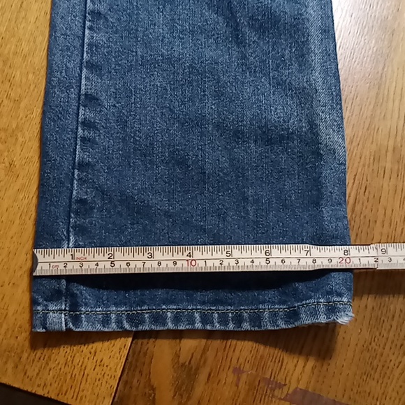 OLD NAVY Womens Jeans 16 BLUE Pants PREOWNED Loose Boot Cut Distressed Bootcut - Picture 9 of 9